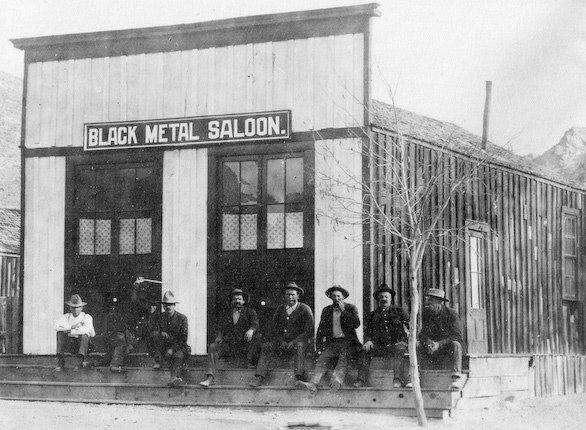 black_metal_saloon