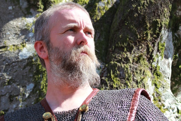 varg-chainmail-looking-off-into-the-distance
